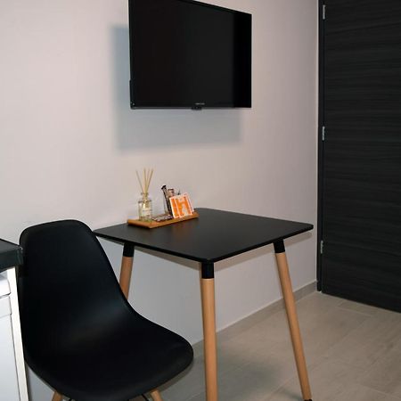 Tcc Lux Studio Tesalonika Bagian luar foto